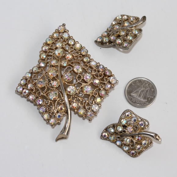 Vintage Rhinestone leaf Brooch & clip-on earrings 3 piece set Aurora bor… - Picture 2 of 6